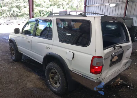 2000 Toyota 4Runner Sr5 from USA, damaged, VIN JT3GN86R9Y0159054